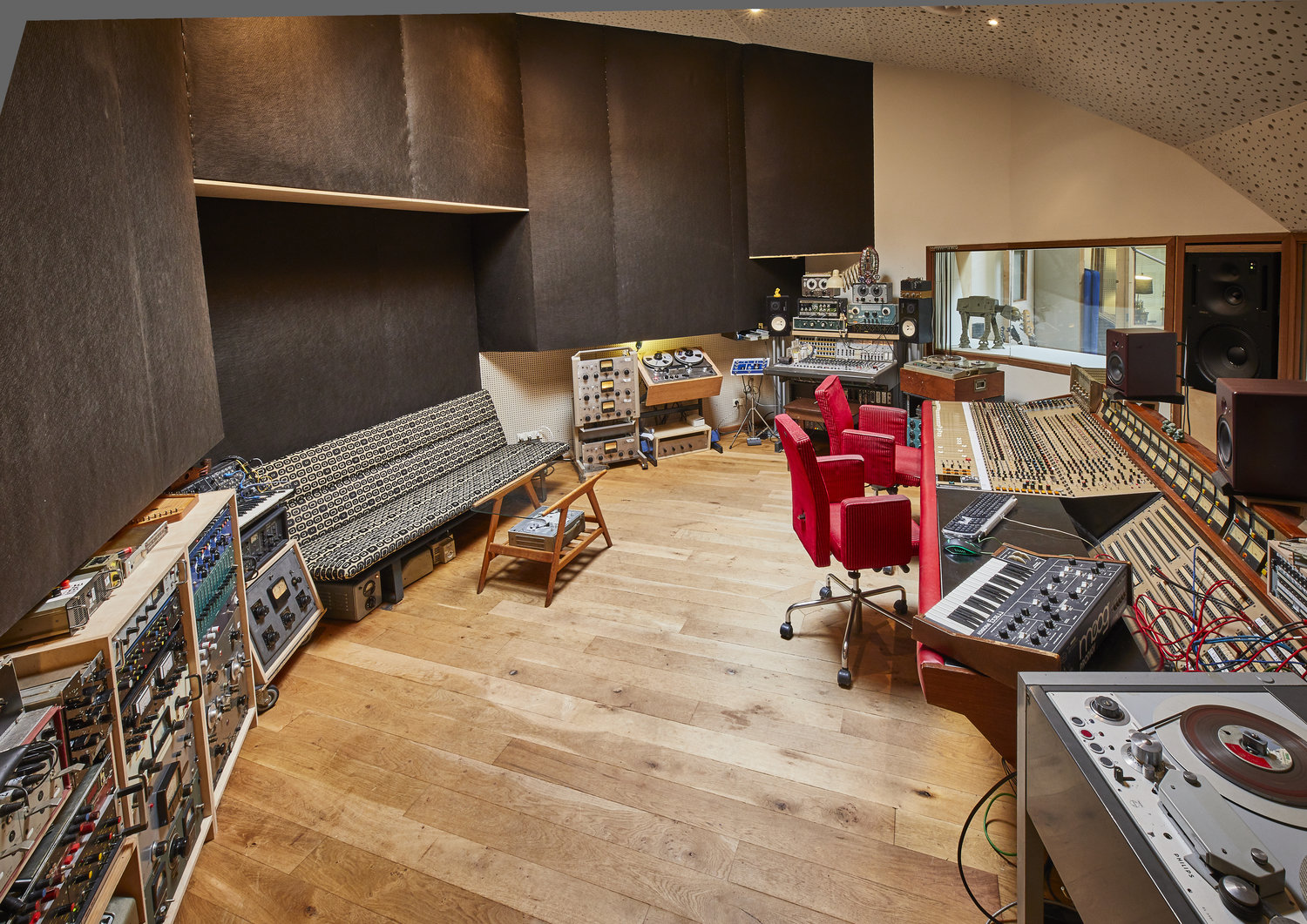 high-end-studio electric monkey blog headroom