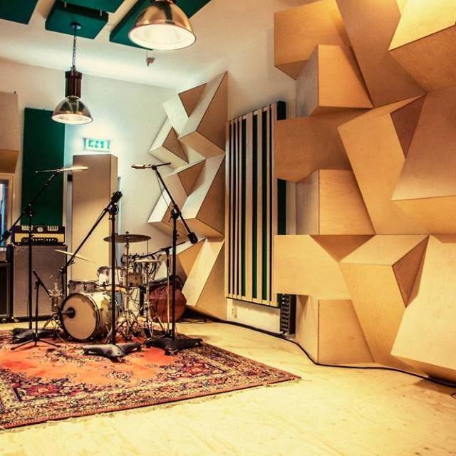 high-end-studio Moon music studios blog headroom